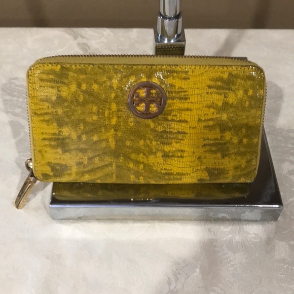 Tory Burch Wallet - Picture 10 of 10